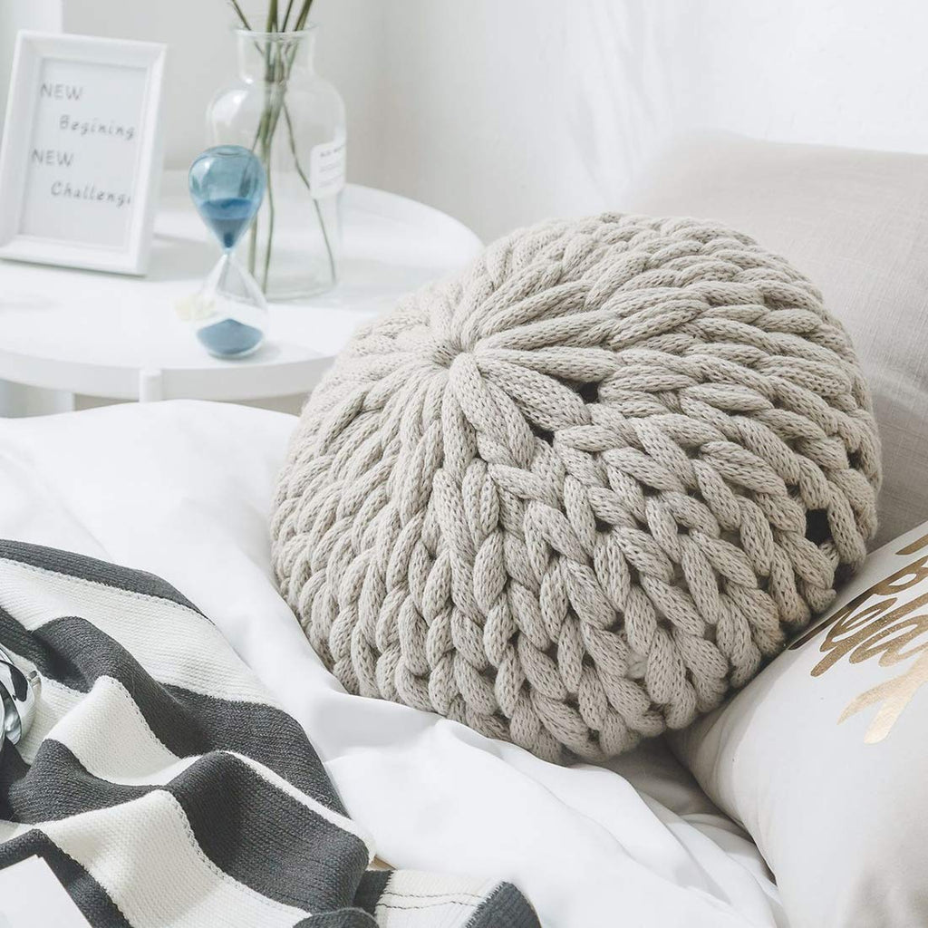 vctops Chunky Knit Round Shaped Throw Pillows with Insert Super Soft Cozy Decorative Handmade Cushions (White, Diameter 16")